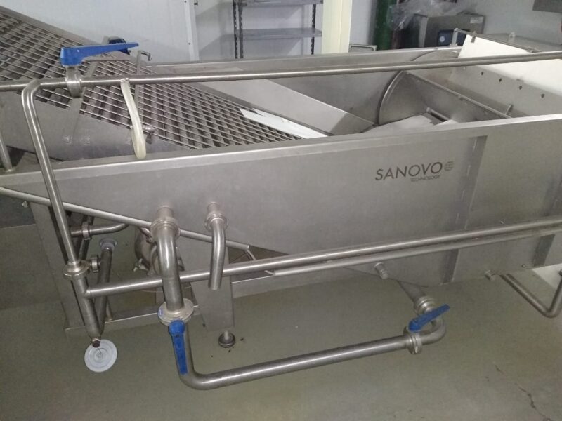 Enfriadora y peladora de huevos