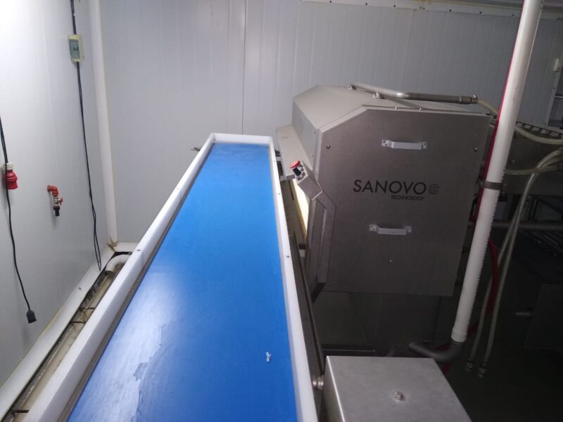 Enfriadora y peladora de huevos