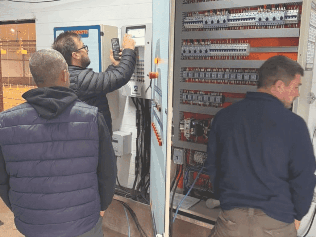 Servicio técnico en granja