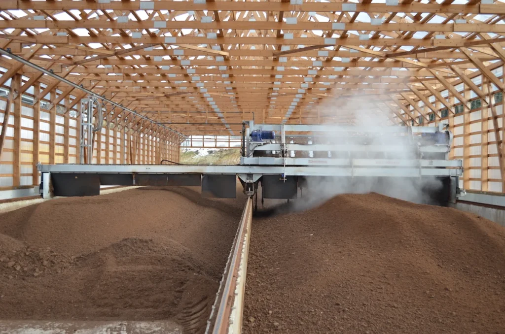 Compostadora KNLL Tecnología de Tratamiento de Estiércol
